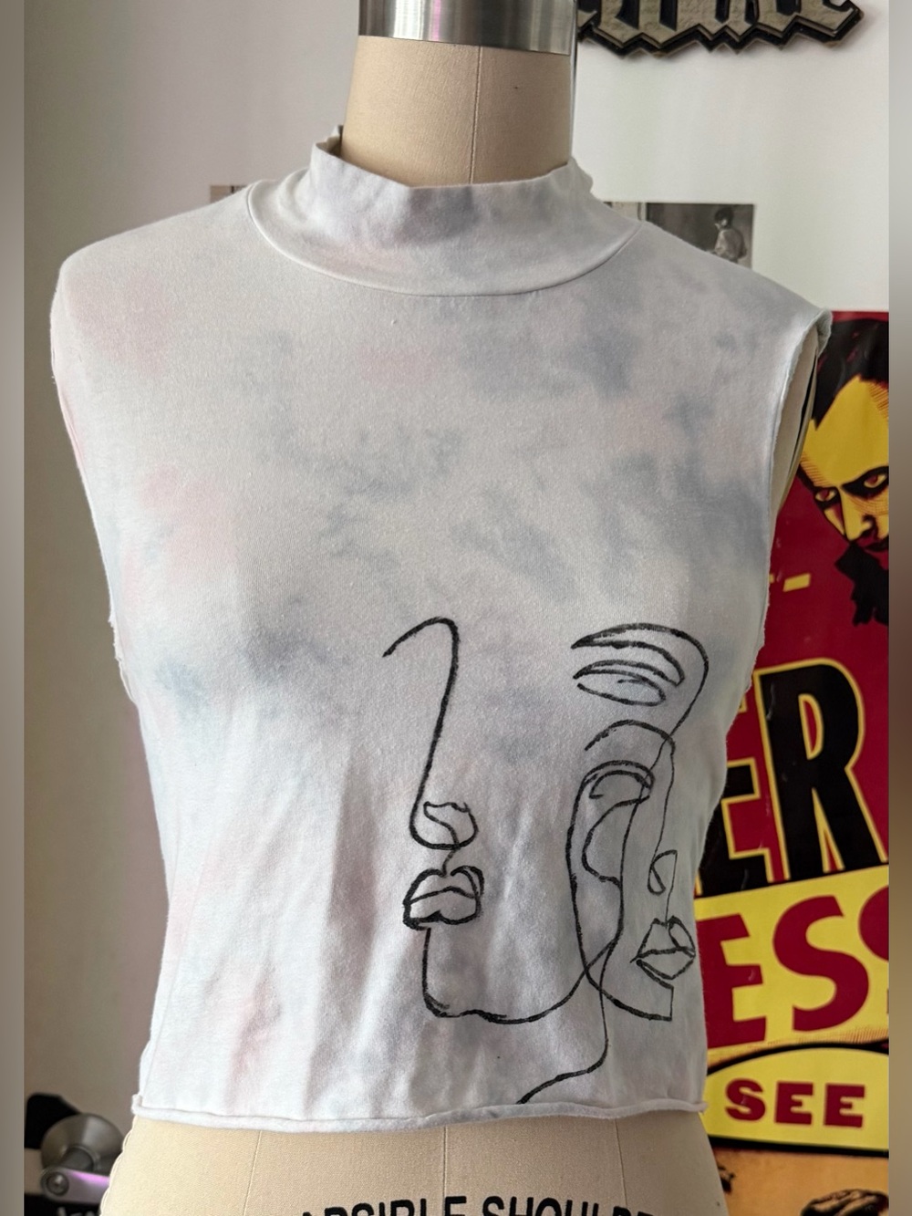 wild fable White Mock Neck Sleeveless Tank with Black Line Art Faces